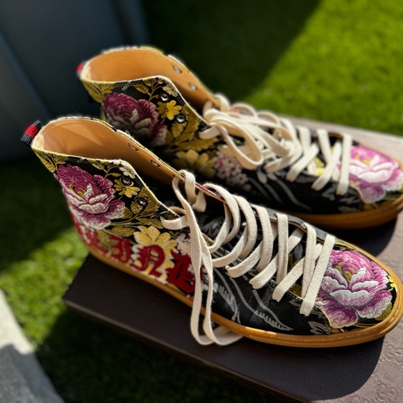 Worn only once …real gussi shoes - Picture 2 of 6